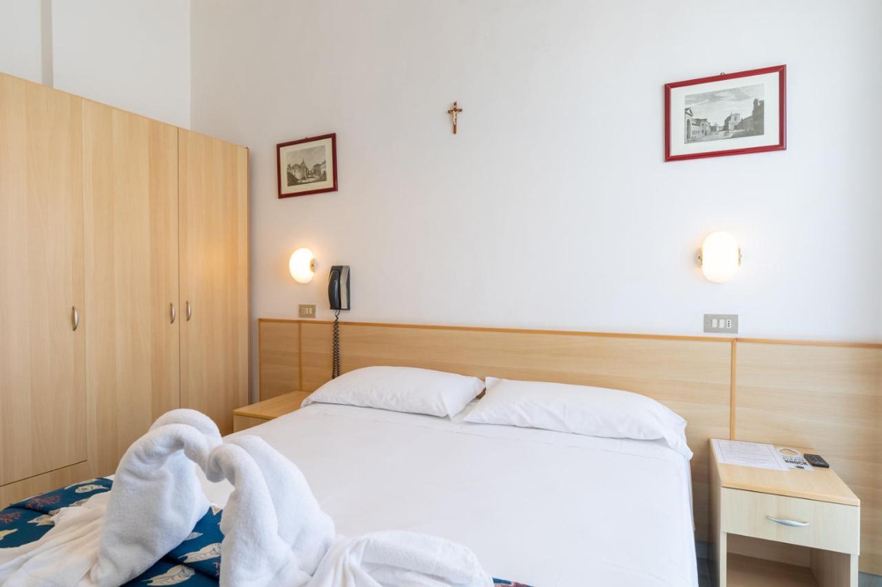 Hotel Milanese Rimini Eksteriør bilde