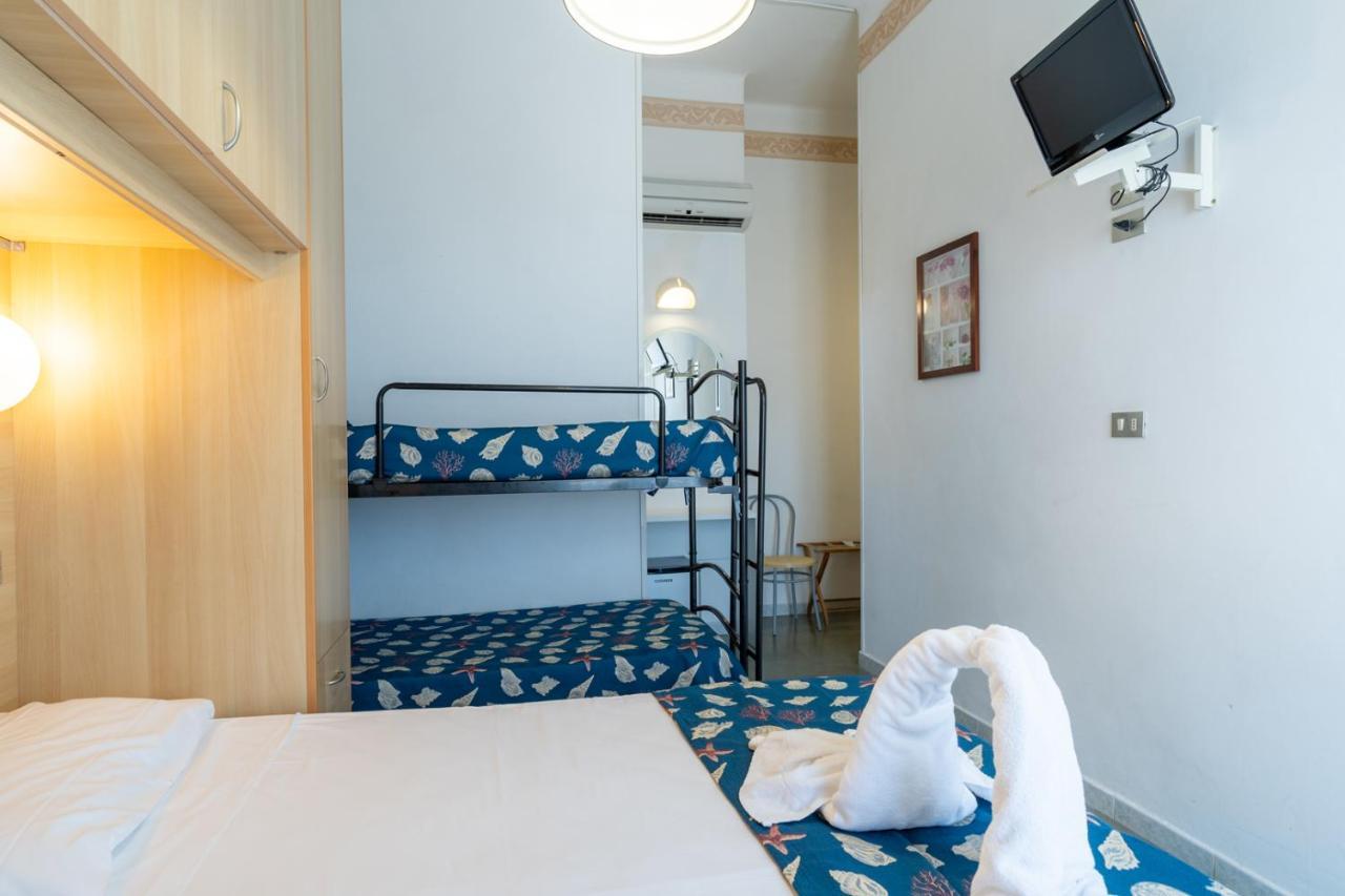 Hotel Milanese Rimini Eksteriør bilde