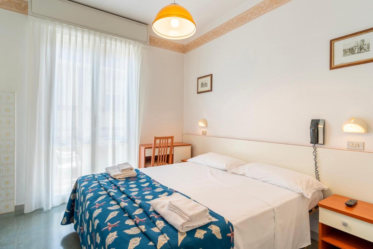 Hotel Milanese Rimini Eksteriør bilde