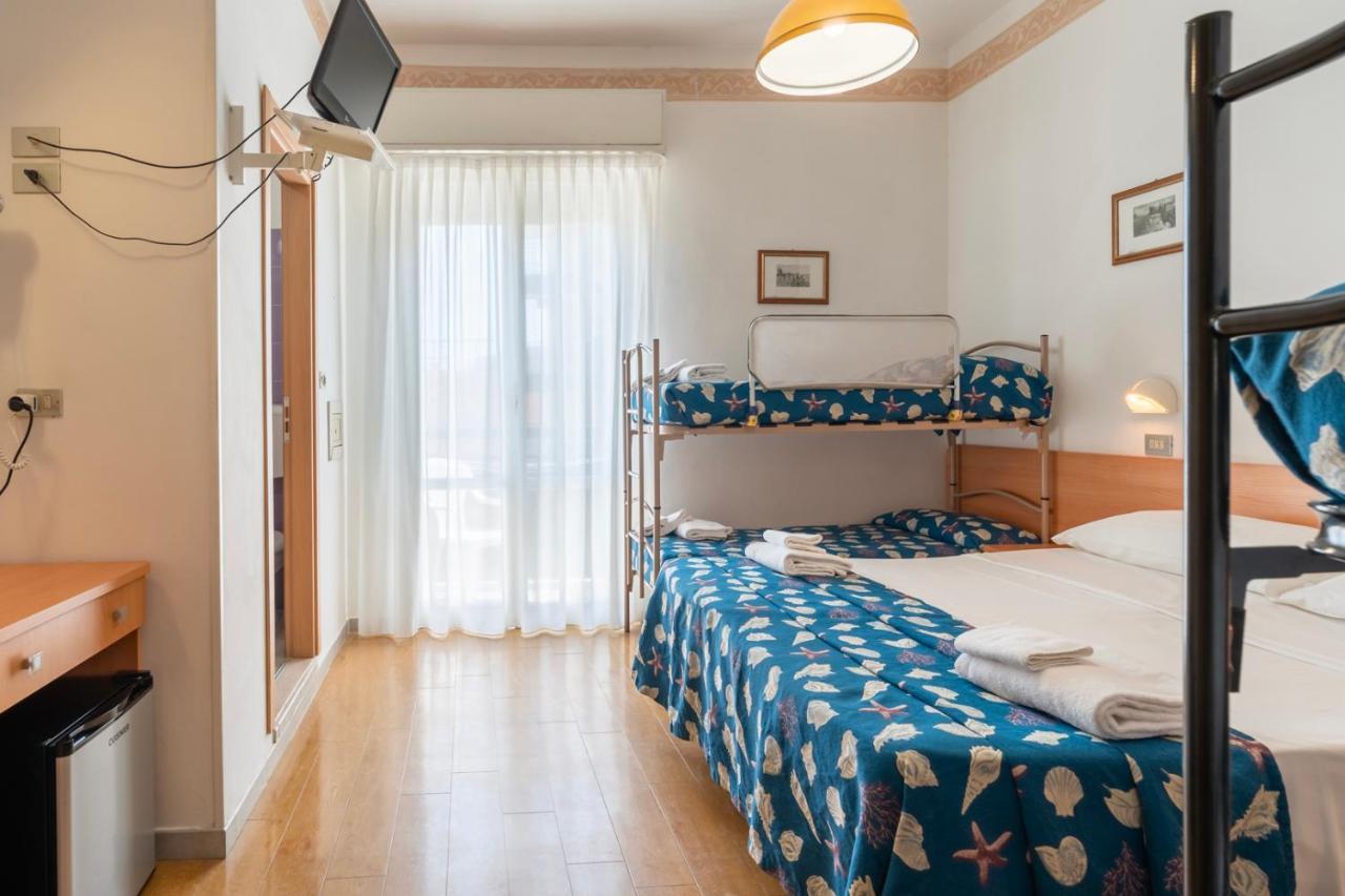 Hotel Milanese Rimini Eksteriør bilde