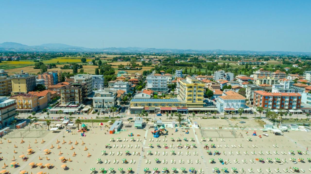 Hotel Milanese Rimini Eksteriør bilde